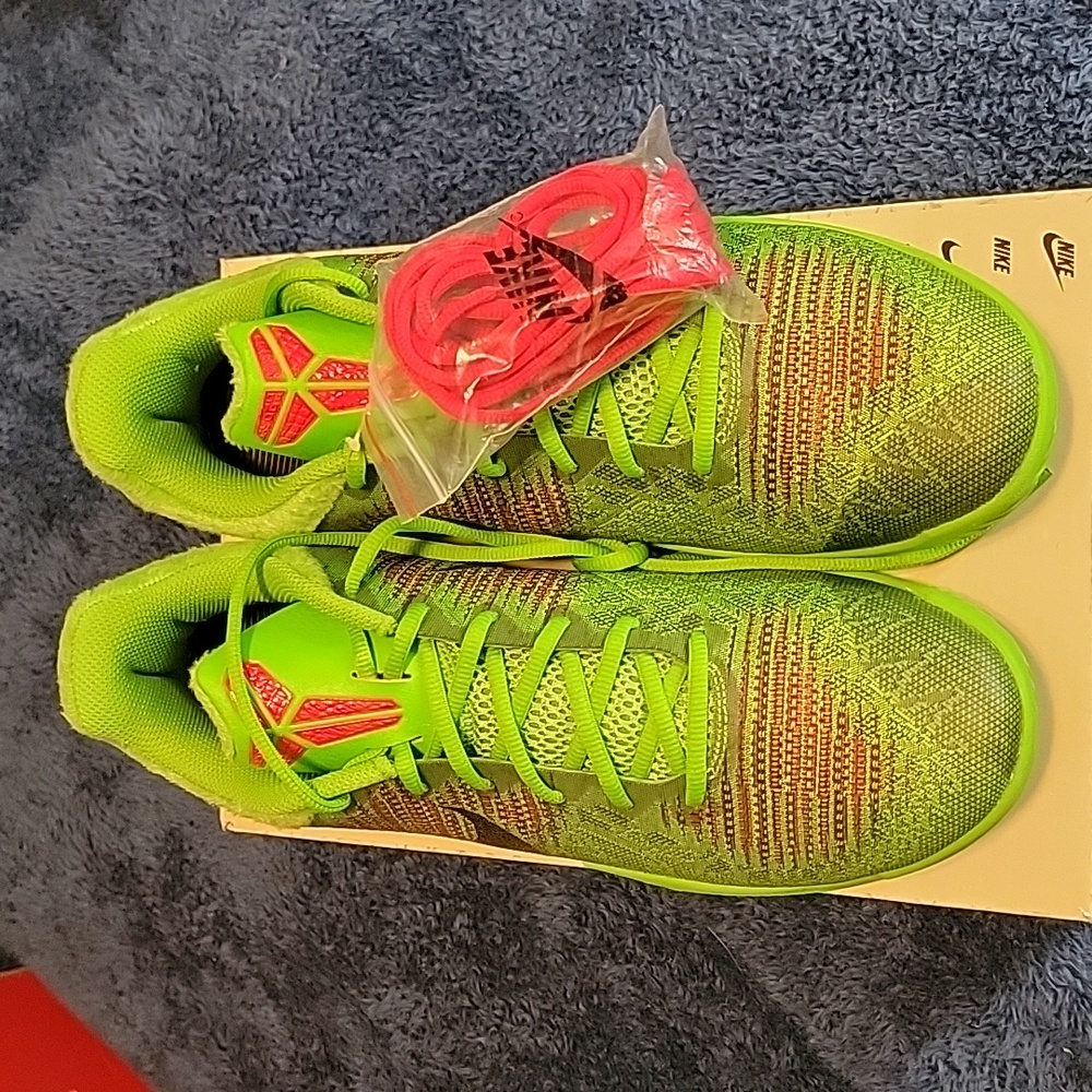 Nike Kobe Mamba Rage Grinch Basketball Shoes Size 11.5 NEW 908972-300